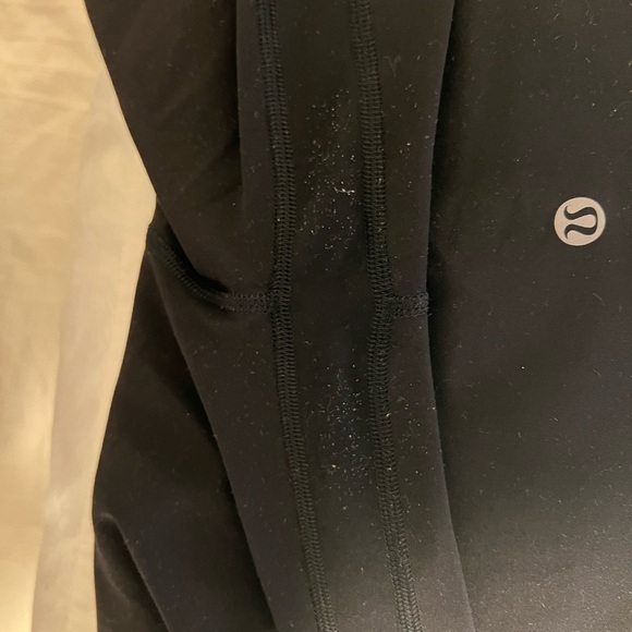 Lulu Lemon Align High Rise mini flare size 8 - Picture 4 of 4